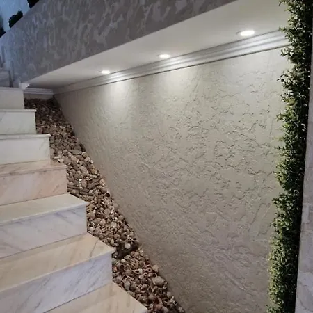 Pensiune Elegante *