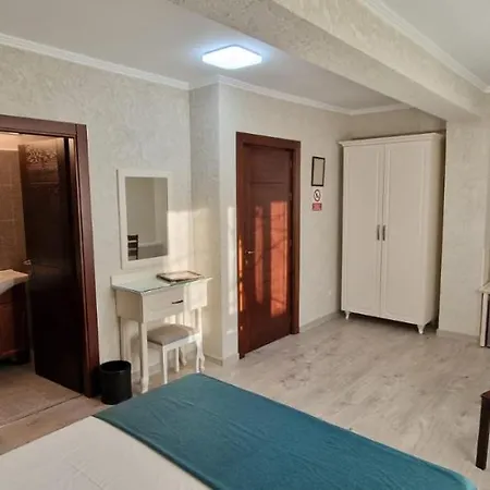 Elegante بيت ضيافة إيفوري نورد
